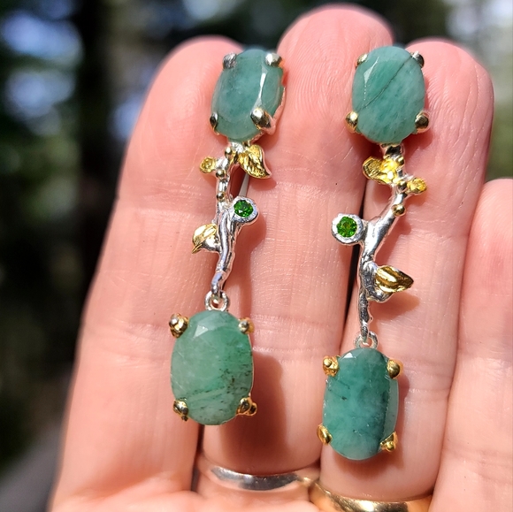Emerald & Peridot floral sterling &gold vine like earrings - Picture 7 of 7